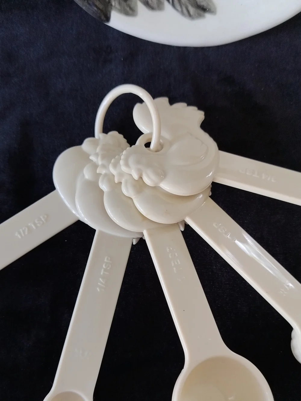 Paula Deen Rooster measuring spoons